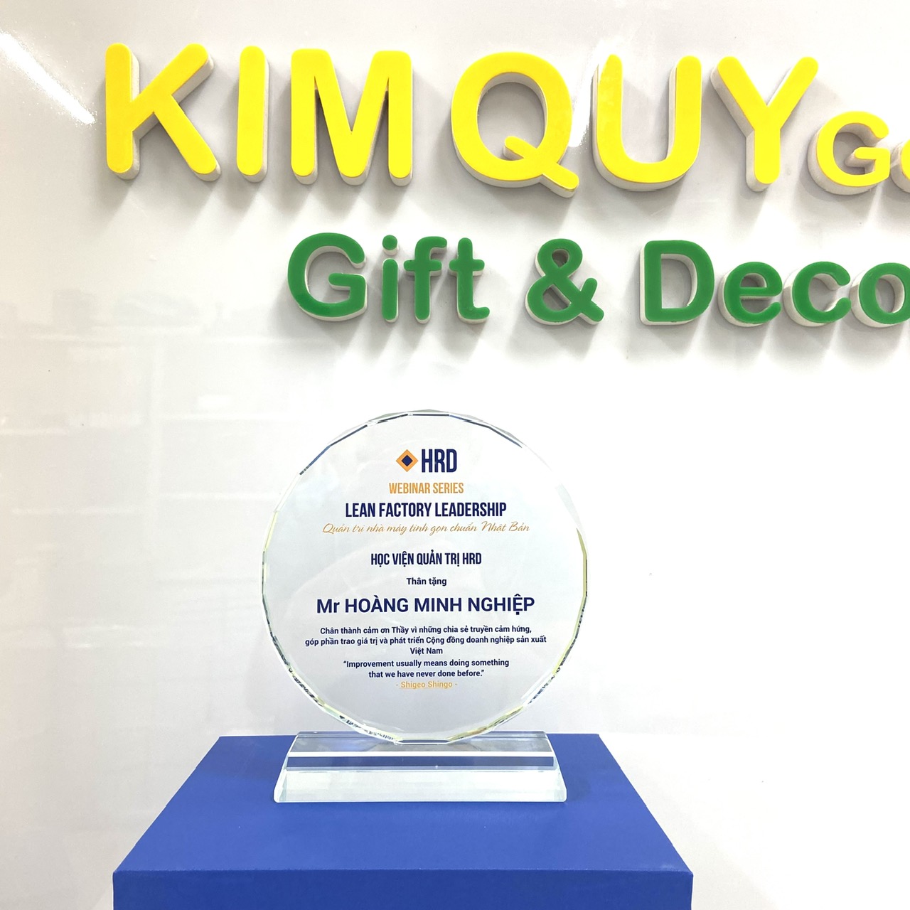 Kỷ niệm chương vinh danh mẫu tròn đường kính 15cm - Pha lê cao cấp